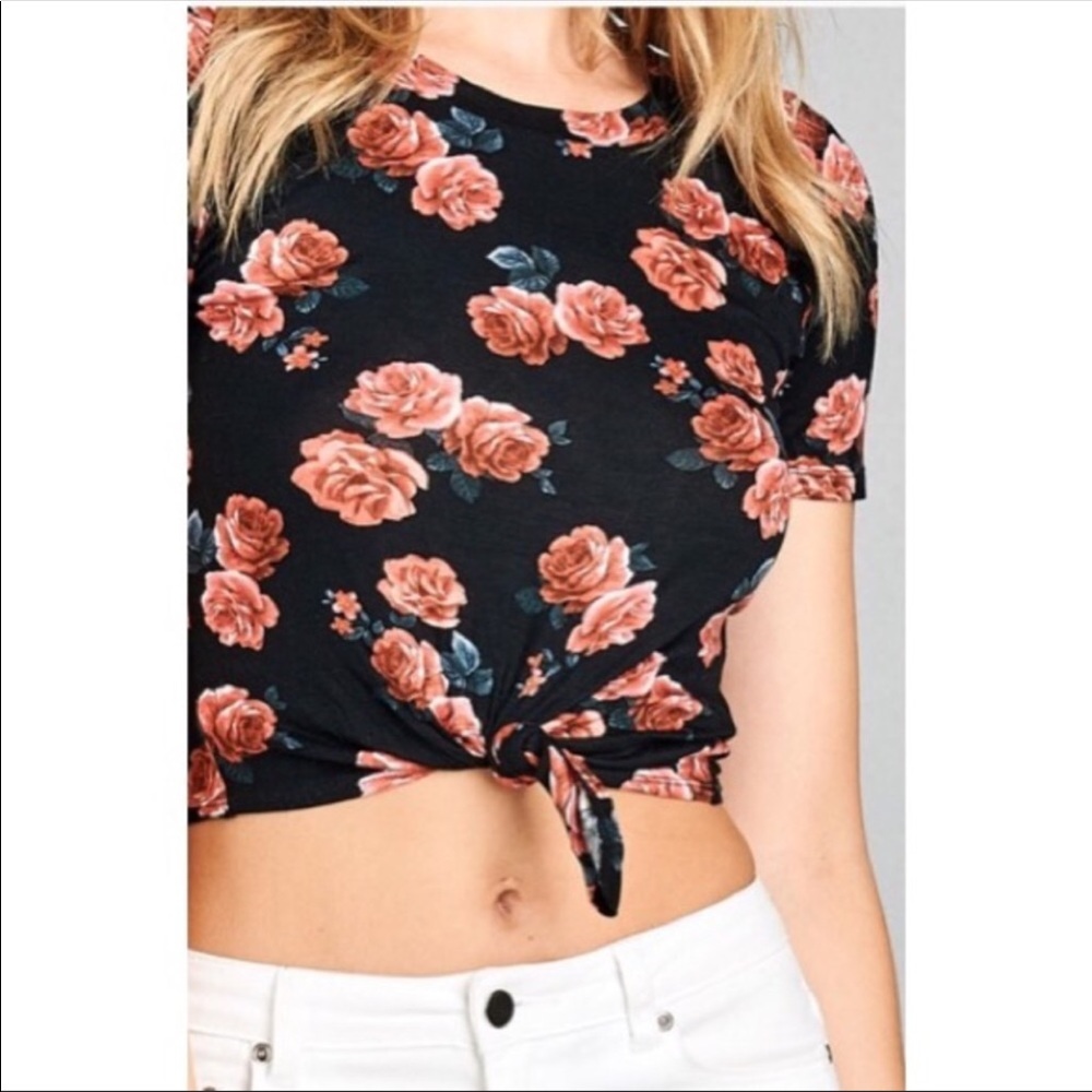 NWT Black Floral Tie Front Crop Top Tee